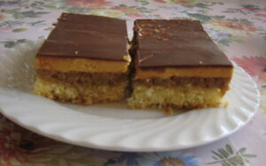 Karamelovo orechový zákusok