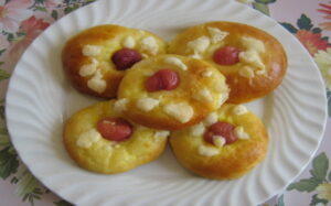 Tvarohové koláče s čerešňou