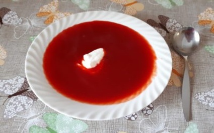 Mrkvovo cvikľová polievka