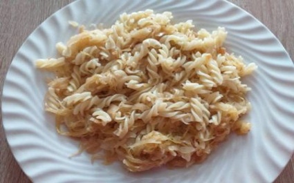 Cestovina s kyslou kapustou a so slaninkou